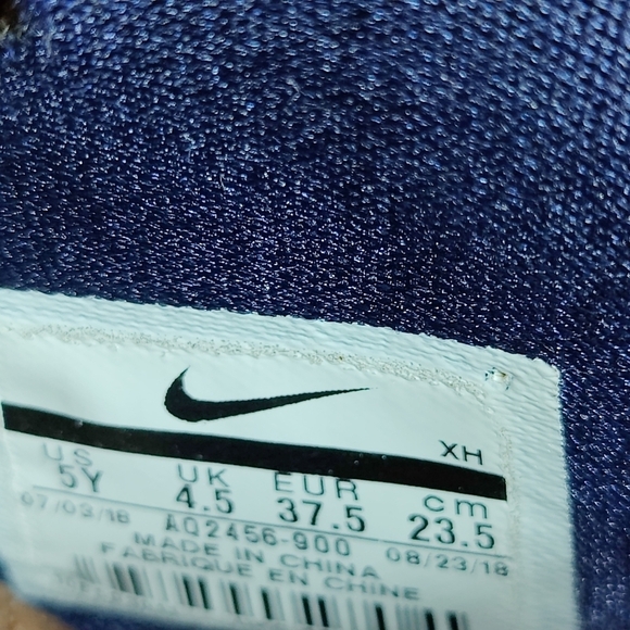 Nike Kyrie 5 Galaxy Basketball Sneaker Navy White Big Kid Athletic Shoes Size 5Y - Picture 9 of 9